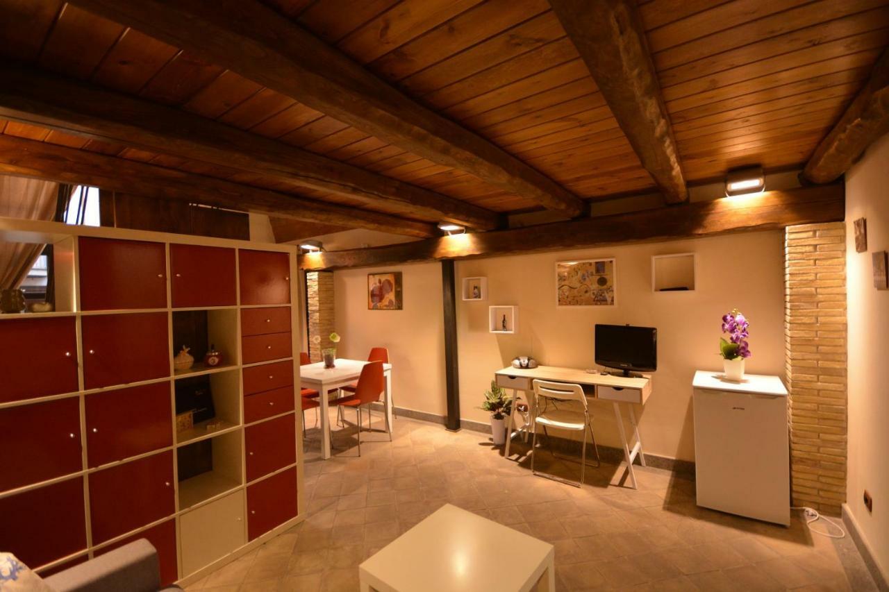 Monolocale Apartment Marta Exterior photo